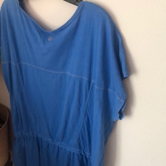 Livi Active by Lane Bryant royal blue 18/20 top - Picture 6 of 16